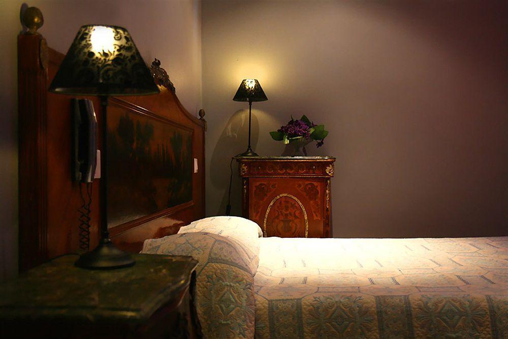 Arnaud Bernard Hotel Тулуза Екстериор снимка